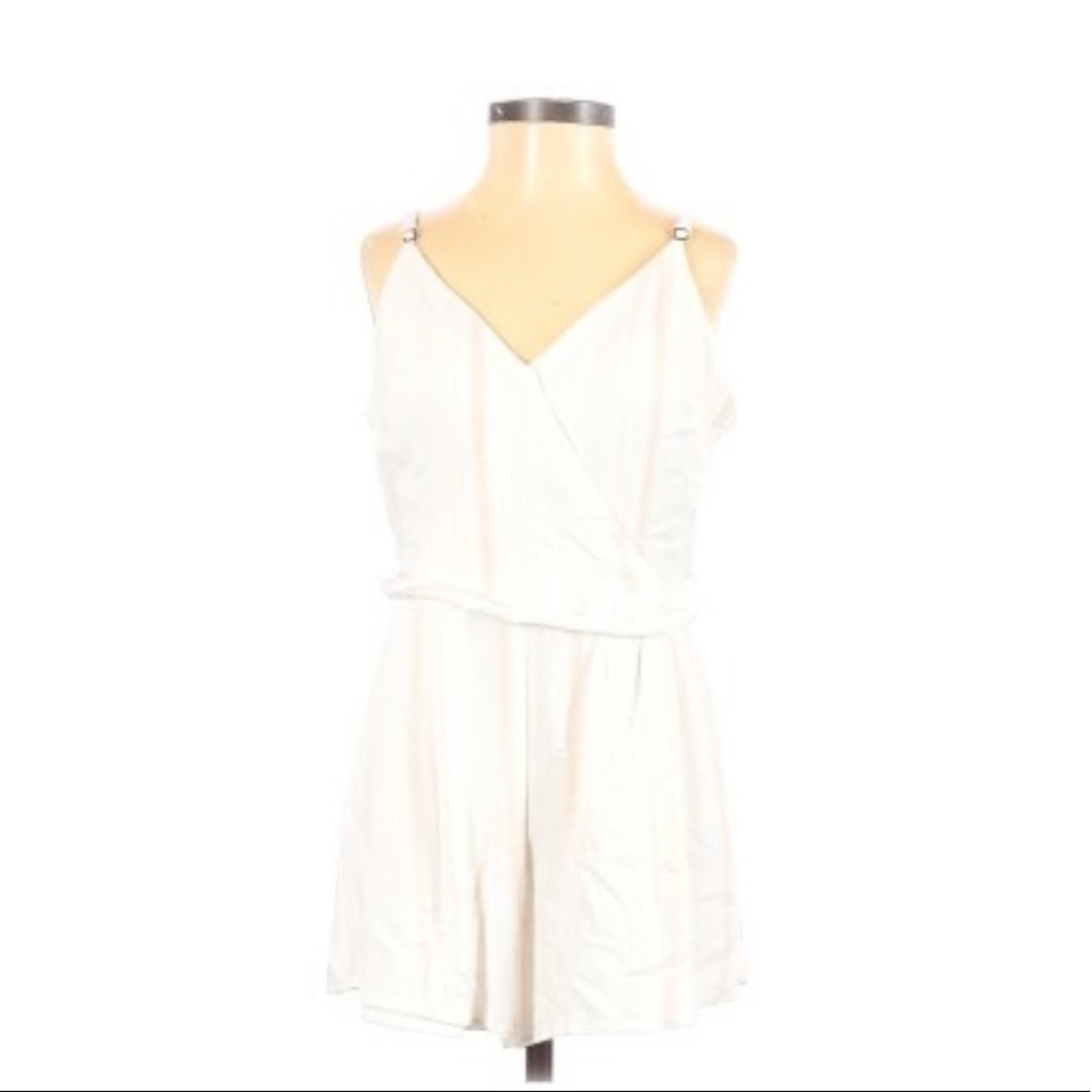 Xhilaration White Romper - Picture 5 of 11
